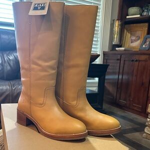 Frye Women's Camryn Tall Pull On - Banana